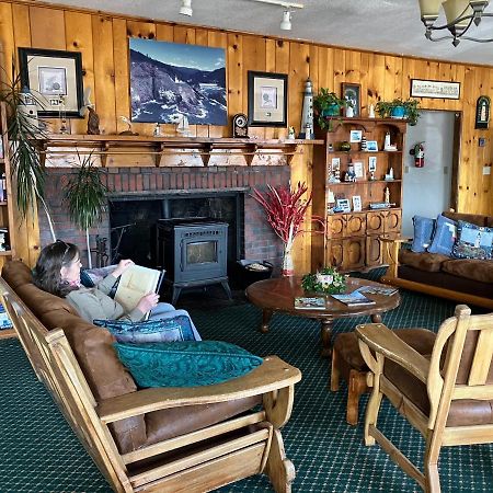 Lighthouse Inn Флоренс Экстерьер фото