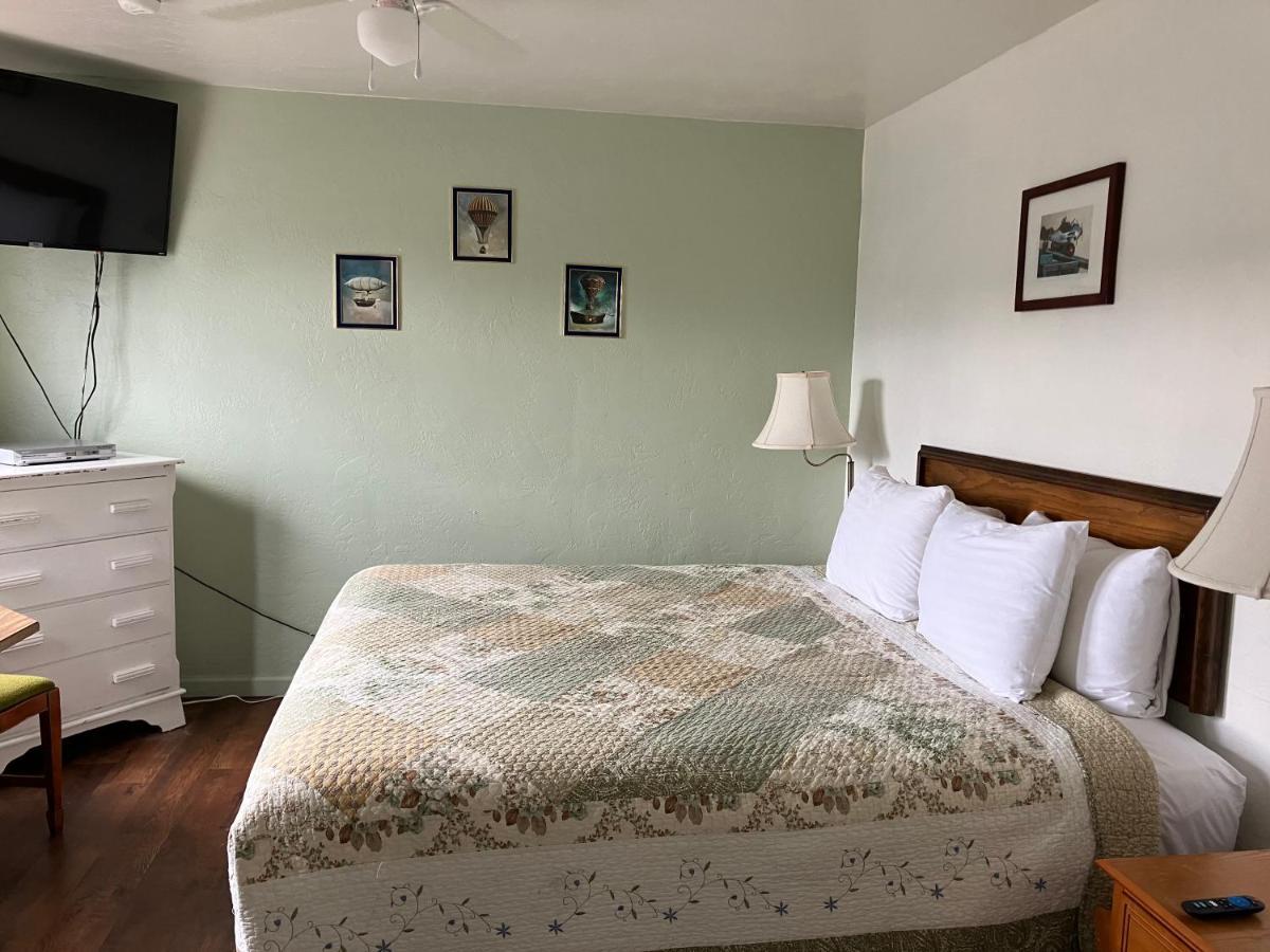 Lighthouse Inn Флоренс Экстерьер фото