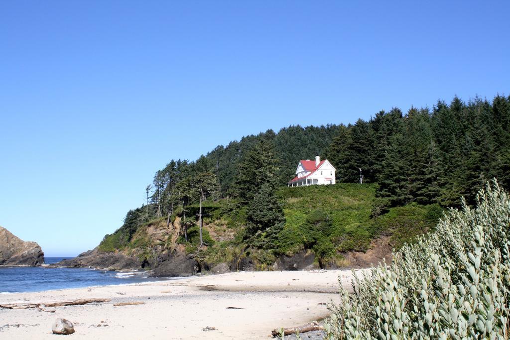 Lighthouse Inn Флоренс Экстерьер фото