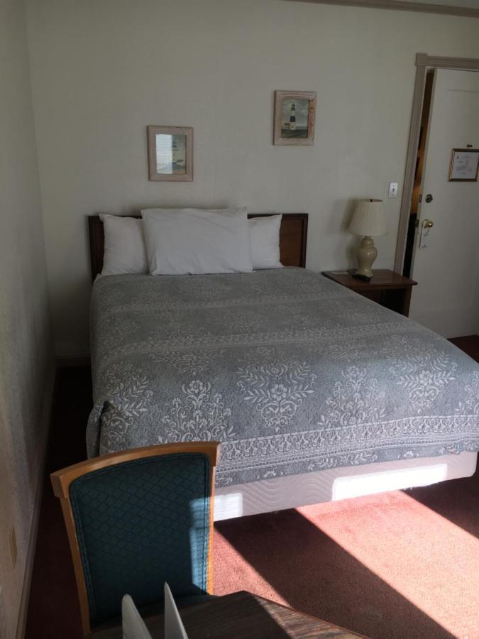 Lighthouse Inn Флоренс Экстерьер фото